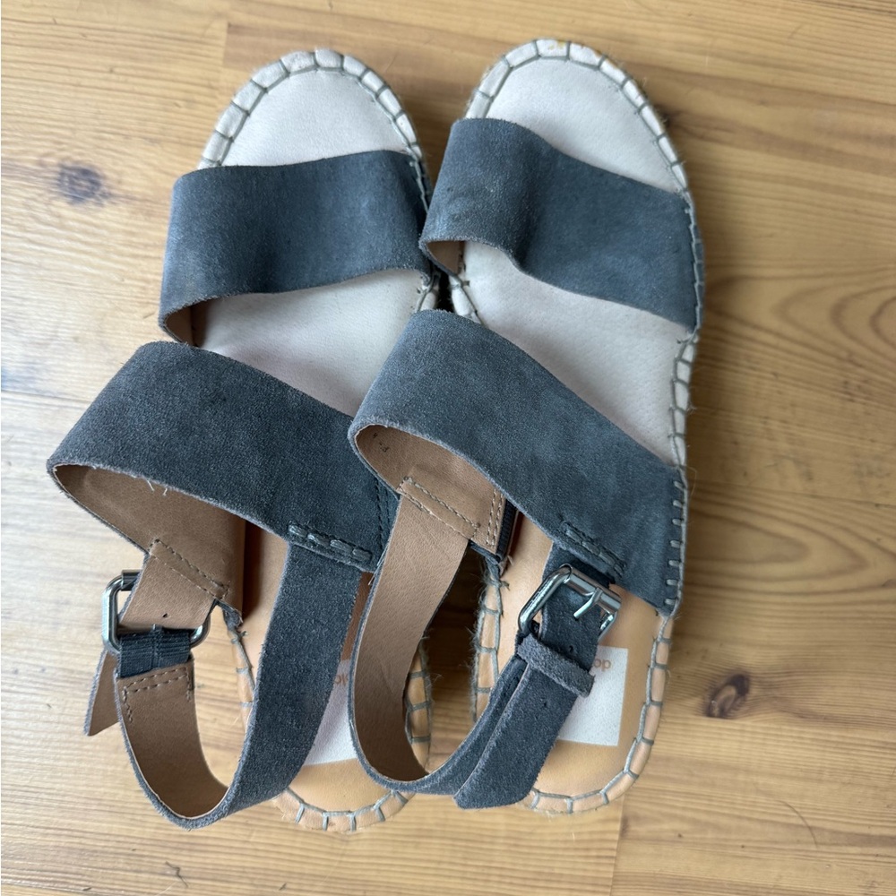 Dolce Vita Platform Wedge Sandal - Size 8